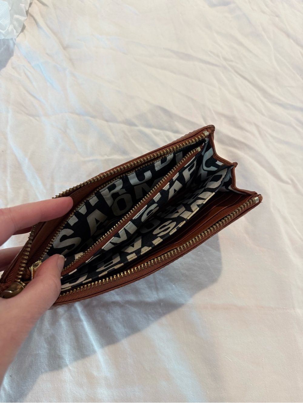 Marc by Marc Jacobs Tan/Brown Leather Wallet - Picture 4 of 5